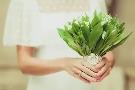 再婚后从AA制到AB制，关系融洽了，58岁女人：这才是我想要的生活图片