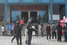 河南省豫中暨城建类2021届毕业生冬季就业双向选择洽谈会在河南城建学院举行图片