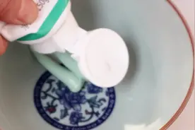 牙膏加点它们自制万能胶，粘合非常棒，还不知道就晚了