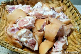 爱吃猪脚先收藏，猪脚这样去焖，三斤不够吃，步骤详细，慢慢学图片