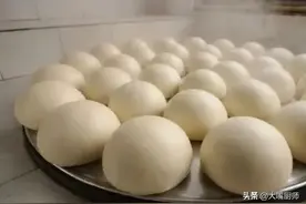 蒸馒头，用大火还是小火？都不对，牢记5个技巧，膨松柔软不塌陷图片