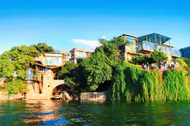 杨丽萍花费千万元打造的宫殿，下午茶收368元，只能参观一小时图片