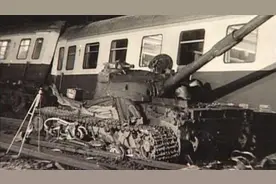 当坦克遇上客运列车，东德历史上最严重的铁路事故，教训可谓惨痛图片
