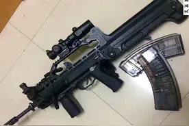 近日关于95式自动步枪，专用透明弹夹话题成为热点图片