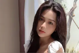 小蛮腰太诱人！网红 Vo Thuy Hang 看似腼腆娇羞，穿衣却意外大胆图片