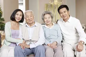 岳父提出88万高价彩礼，一年后岳父来电，男人：我已婚，别打扰我图片