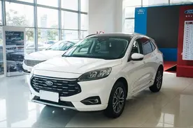 标配248马力2.0T，全铝合金悬架，高配低价品质高，实拍福特锐际图片