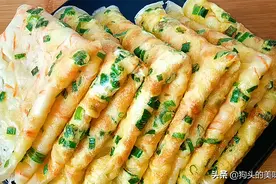 鸡蛋葱花饼，全程手不沾面，记住这三点，柔软筋道，做法特别简单图片