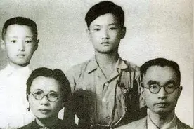 朱自清不领美国救济粮，活活饿死，二婚妻子无奈卖血养家图片