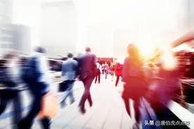 “孤寂”不知不觉成为了现代人的通病图片