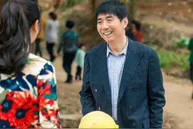 “邢捕头”当上村主任，范明：我长得挺“乡村化”的图片