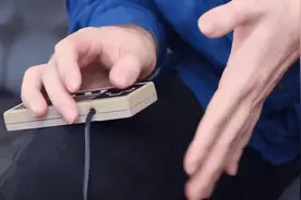 《俄罗斯方块》选手用一种新的的操作手法打破了世界纪录图片