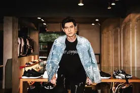 周杰伦出身贫寒单亲家庭？从小学音乐，不是豪门但绝对殷实图片