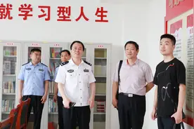 河南省公安厅思想政治工作处副处长张磊一行到扶沟县公安局调研指导思想政治工作图片