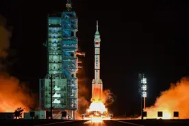 神十三高难度径向对接！国际空间站却被再次顶歪，究竟还能用多久图片