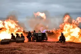 震撼！直击第71集团军“临汾旅”炮兵分队火力“烟花”！图片