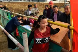 实现乡村振兴应改革建设用地增减挂钩指标异地交易制度图片