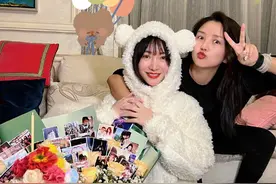 柳岩晒照庆41岁生日，何洁携好友送惊喜，合照中神秘男士引猜测图片