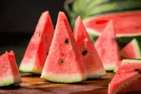 瓜来啦！本周末，巴彦淖尔年度吃瓜盛宴开启，一大波精彩活动等你来图片