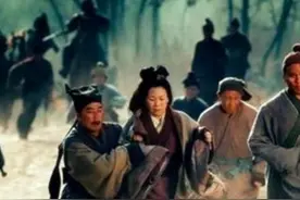刘备逃亡，为什么要带着大量老百姓？其实，他是有私心的图片