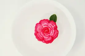 男人有多在乎你，无需试探，他的“生理反应”不会撒谎图片