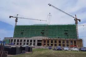 哈市首家全国普惠养老项目白渔泡老年医疗护理院工程封顶图片
