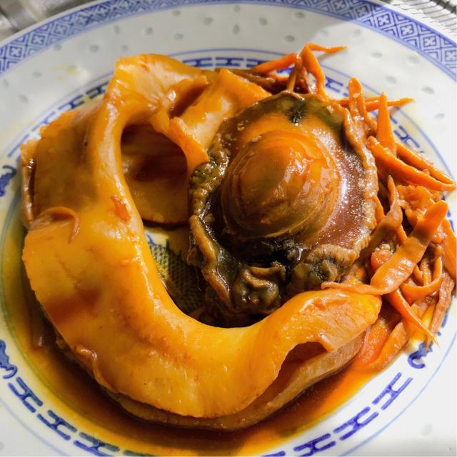 花胶和海参是温性的吗 2025年花胶海参是属于发物吗