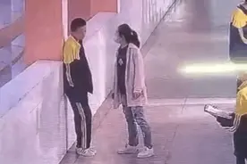 14岁男孩被扇耳光事件：孩子的世界很小，爱恨都是一口气图片