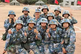 入伍前后对比！这些乘风破浪的海军小姐姐，你更pick谁？图片