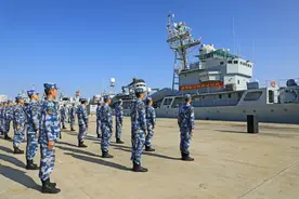 光荣走完战斗历程！退役临汾舰移交国防教育基地图片