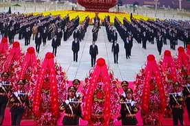 向英烈致敬图片