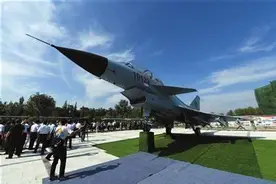 歼10战机服役刚满16年，部分却已退出现役，只因部队用的太狠图片