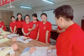 月嫂培训技能知识点宝宝日光浴图片