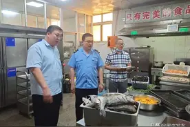 高考必胜！临沂第十八中学这群学子的霸气誓词刷屏啦！还有护航高考的人和事…图片