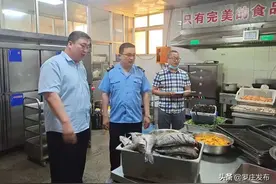高考必胜！临沂第十八中学这群学子的霸气誓词刷屏啦！还有护航高考的人和事…图片