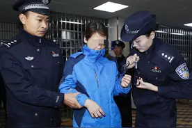 背负7条人命的劳荣枝被公诉，家属向受害者致歉，代理律师回应图片