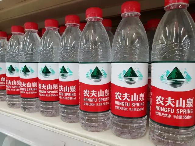 世界最贵矿泉水，最高一瓶68万，一口喝掉一个肾？