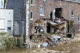 比利时洪灾遇难人数升至32人 国庆日活动从简图片