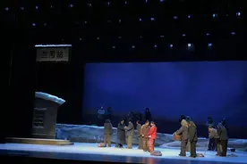 重温人民公仆伟大情怀 大型豫剧现代戏《焦裕䘵》深圳龙岗催泪上演图片