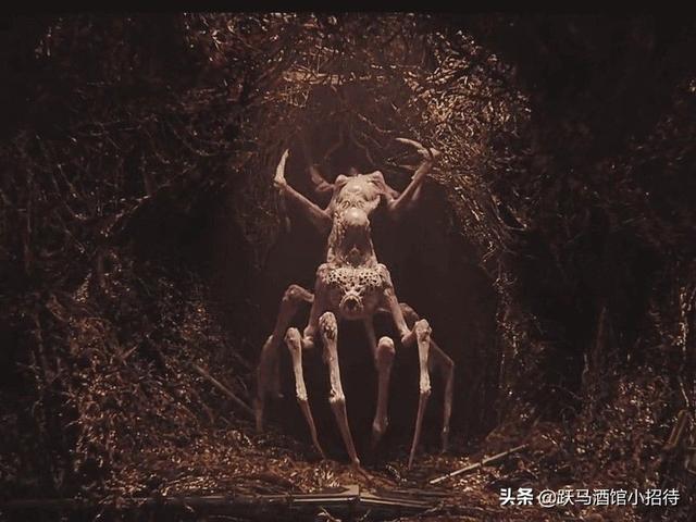 《天鹰座裂隙之外》到底讲述了一个怎样的故事（爱·死+机）
