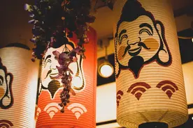 日语语法辨析｜とあって、にあって、あっての有什么不同？图片