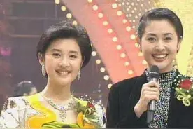 辞职央视，挺孕肚赶跑正妻嫁入豪门的许戈辉，如今成了这般模样图片