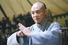 李连杰片酬1000万美金高吗？于仁泰：他也难挣 每天吃大包止痛药图片