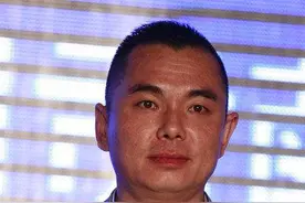 李厚霖：情史丰富戏耍3女星，破产后东山再起，今为何皈依佛门？图片