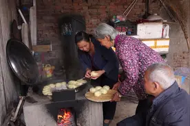 回乡下坐月子，婆婆做了一碗鸡汤，保姆喝完：“闺女，离婚吧”图片