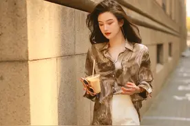 夏天请这样打扮：薄衬衫+空气裤，高级时髦，四五十岁女人穿好美图片