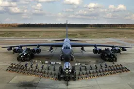 美国没氢弹了？看隐身轰炸机装满氢弹，一枚威力是广岛原子弹80倍图片