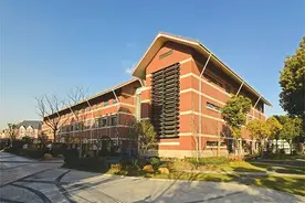 一年学校费用最少35万！2020年上海体制外升学路线国际学校盘点！图片