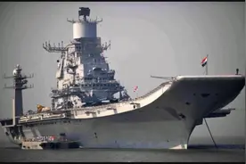 白送一艘航母，最新武器随便买，俄罗斯和印度关系为何这样铁？图片