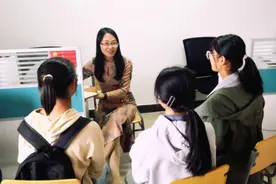 辅导员催学生签“三方协议”，大学生别乱签，已经有不少人吃亏图片